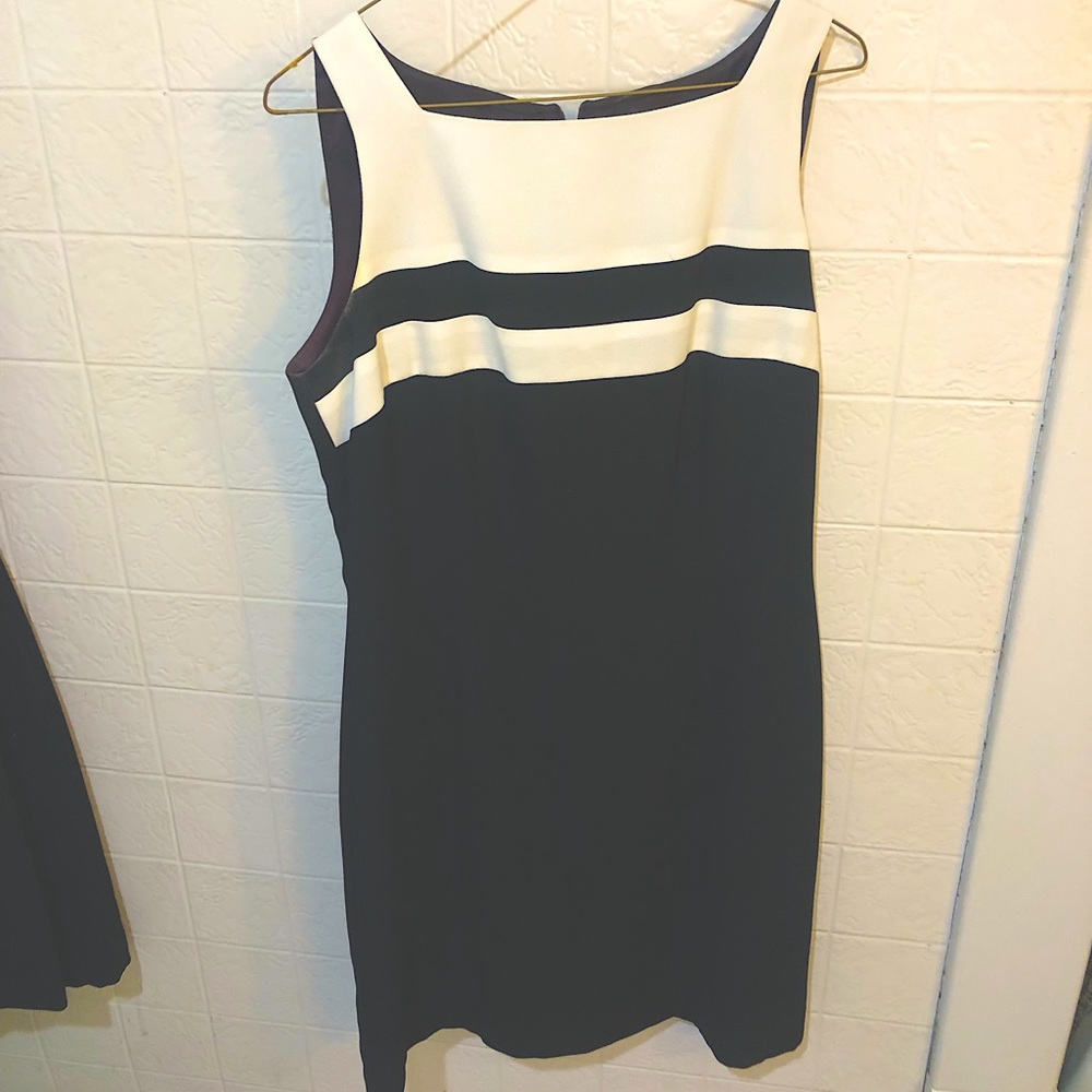 Black and White Sheath Dress sz 12